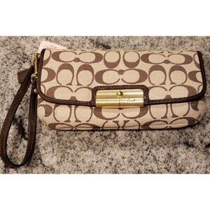 NWT NEW COACH KRISTEN Signature Logo Brown Wristlet Clutch Bag 45094